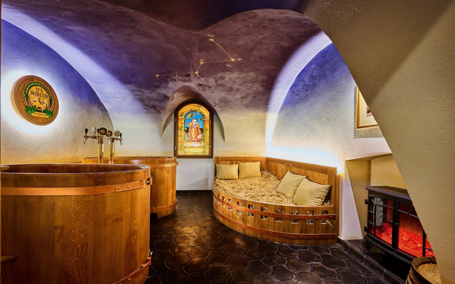 Praha u Pražského hradu ve Chateaux Spa Beerland® s neomezenou konzumací piva a pivní koupelí v dubové kádi - ventip.cz