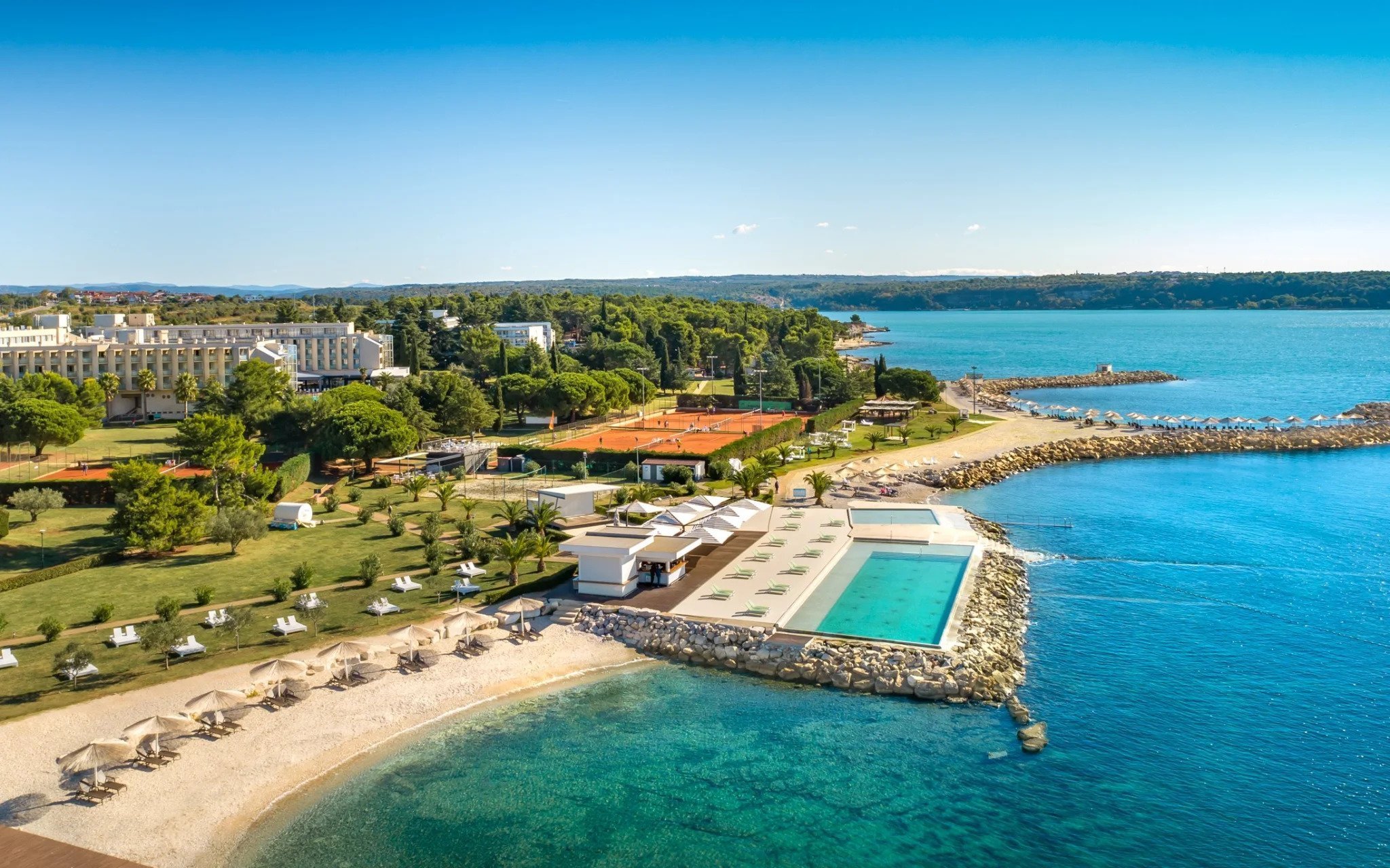 Chorvatsko: Novigrad 50 m od pláže v Hotelu Aminess Laguna *** s polopenzí a bazénem + dítě do 7 let zdarma - ventip.cz
