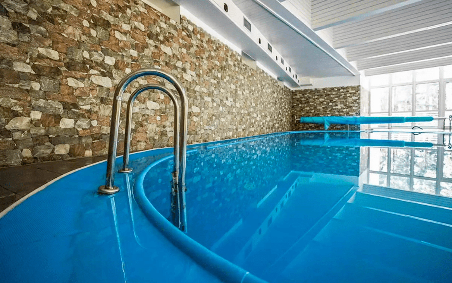 Písek: Interhotel America **** v pokoji s terasou včetně snídaně