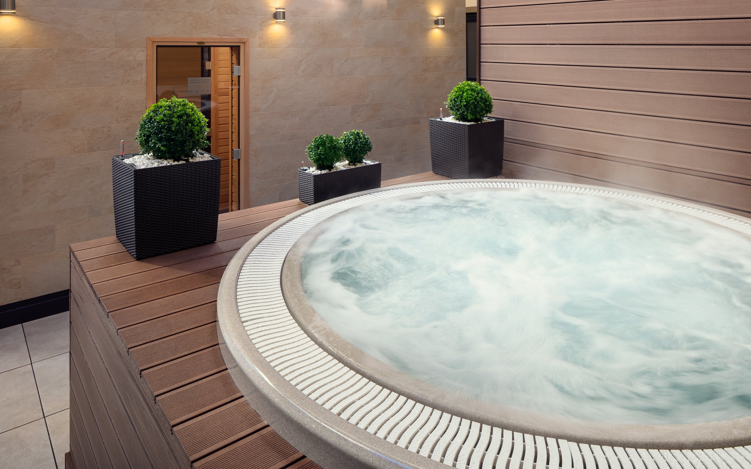 Praha: Relax či romantika v Hotelu Olšanka **** se snídaní/polopenzí a neomezeným wellness + slavnostní večeře - ventip.cz