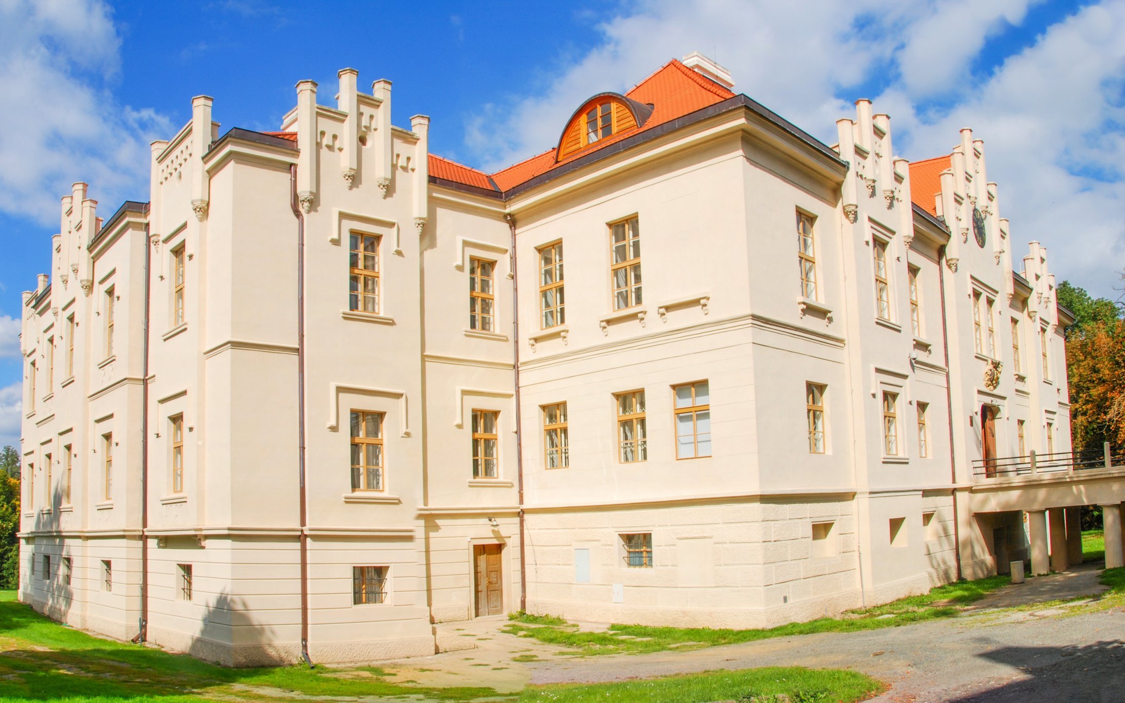Pobyt nedaleko Plzně v Hotelu Panský dům *** s polopenzí a vstupem do muzea + možnost vířivé vany na pokoji - ventip.cz