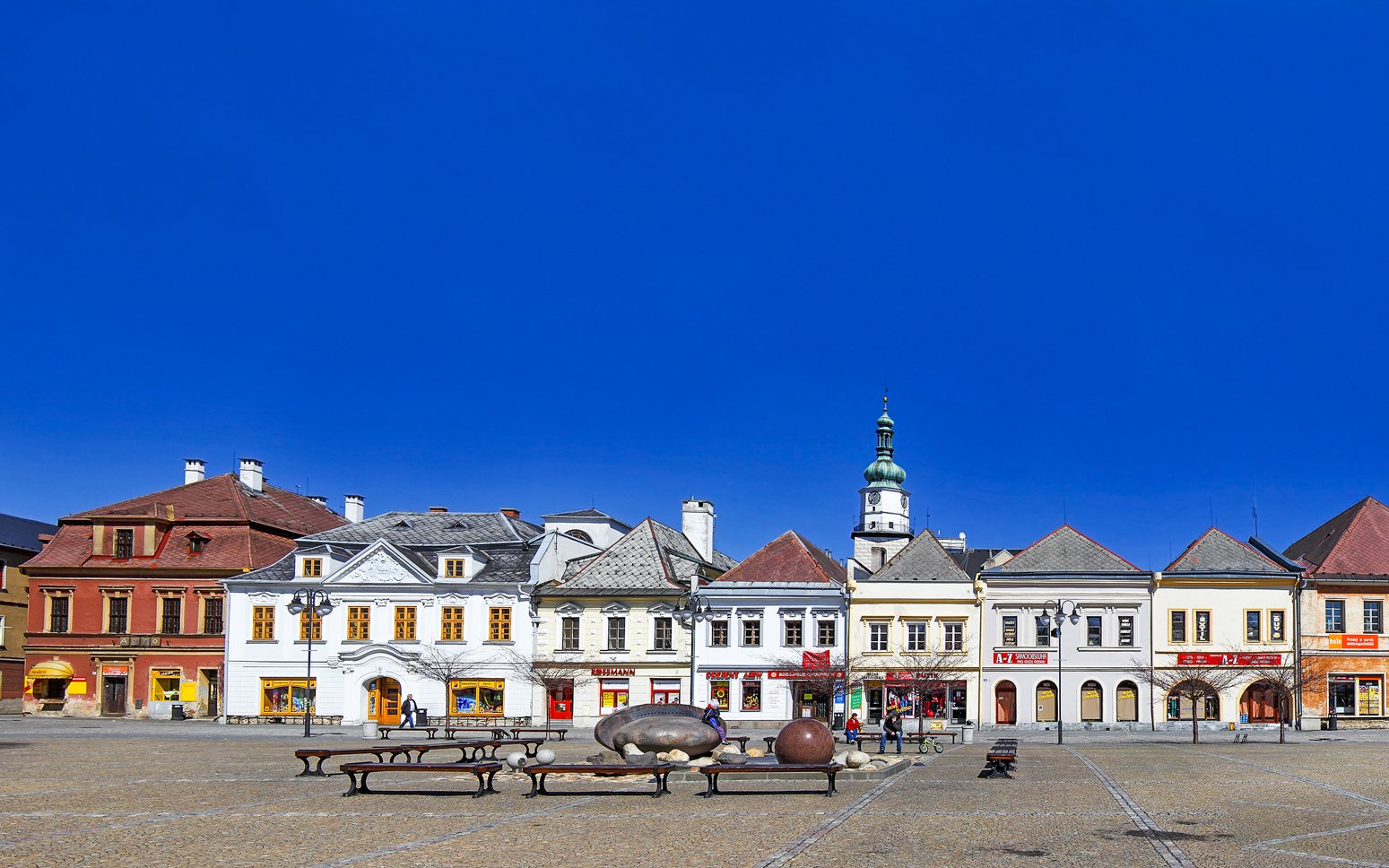 Jesenicko: Centrum Bruntálu v Hotelu Slezan *** se snídaní + vstup do wellness (bazén