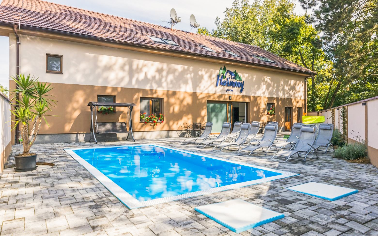 Pobyt 300 m od zámku Lednice v Penzionu Harmony se snídaní