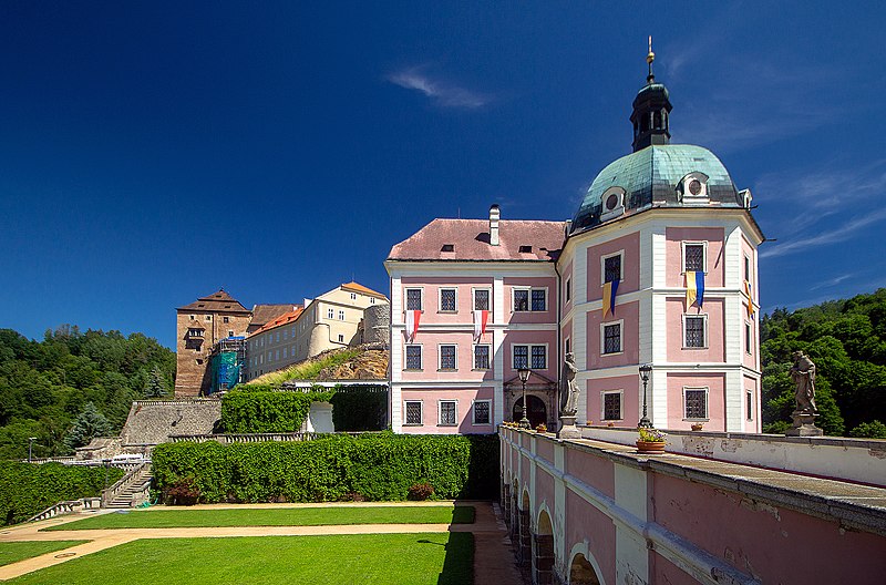 Bečov nad Teplou (zámek) - ventip.cz
