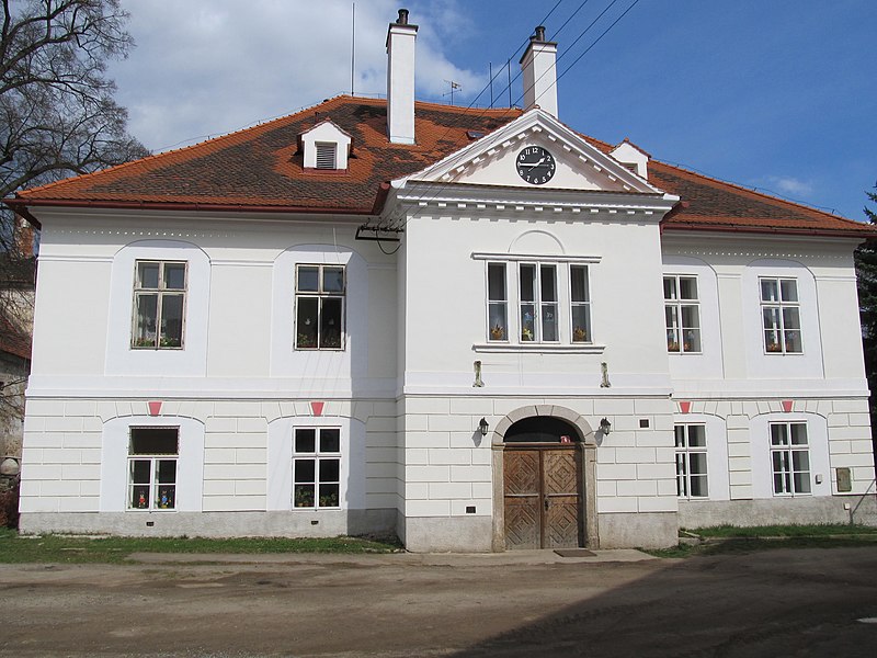 Čeminy (zámek) - ventip.cz