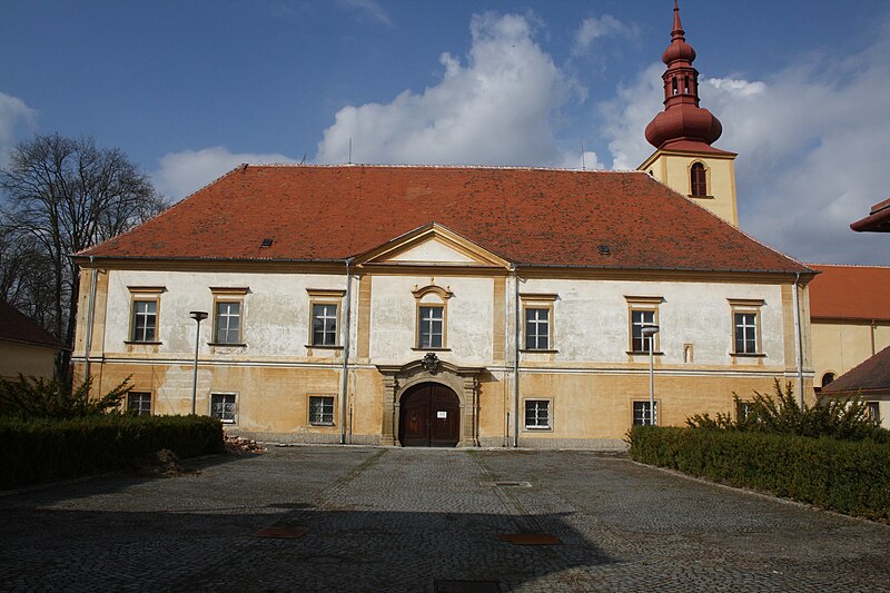 Dalešice (zámek) - ventip.cz