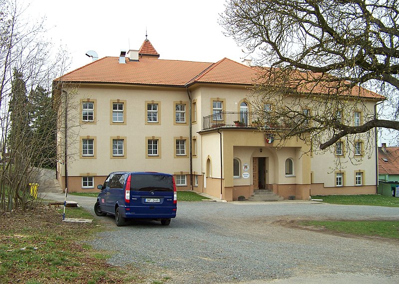 Lochkov (zámek) - ventip.cz