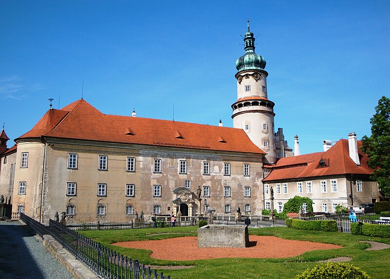 Nové Město nad Metují (zámek) - ventip.cz