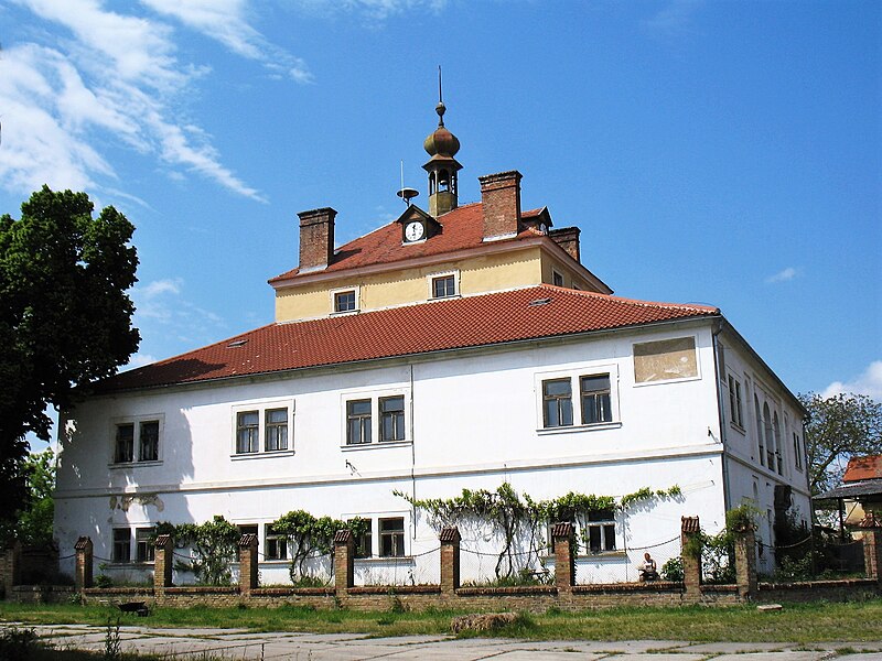 Pátek (zámek) - ventip.cz