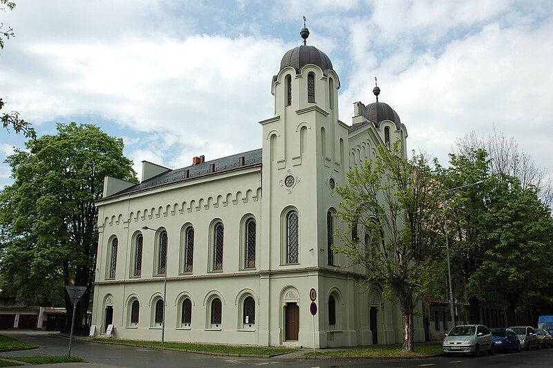 Synagoga v Krnově - ventip.cz