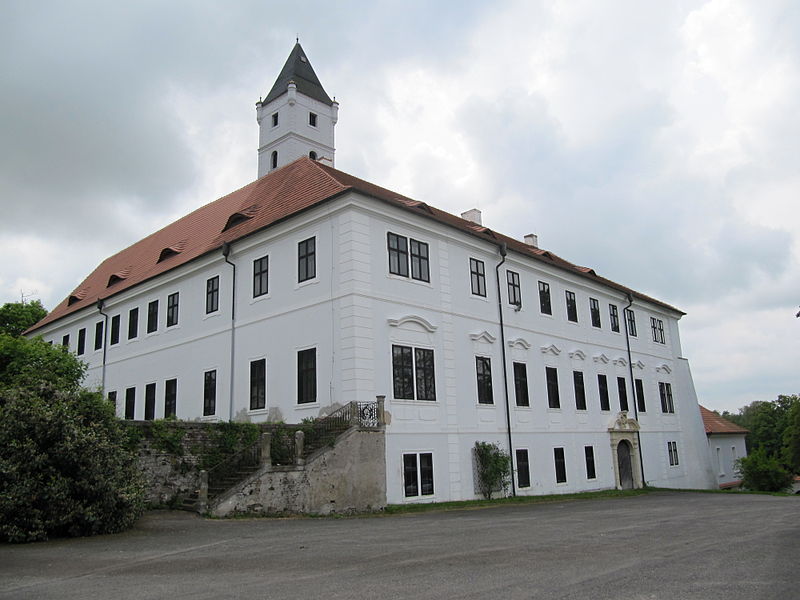 Zásmuky (zámek) - ventip.cz
