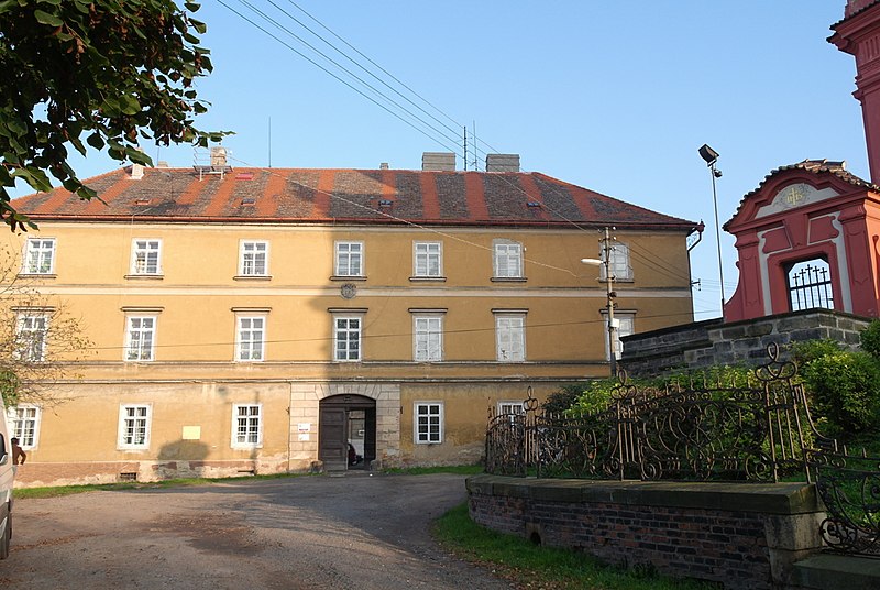 Zlonice (zámek) - ventip.cz