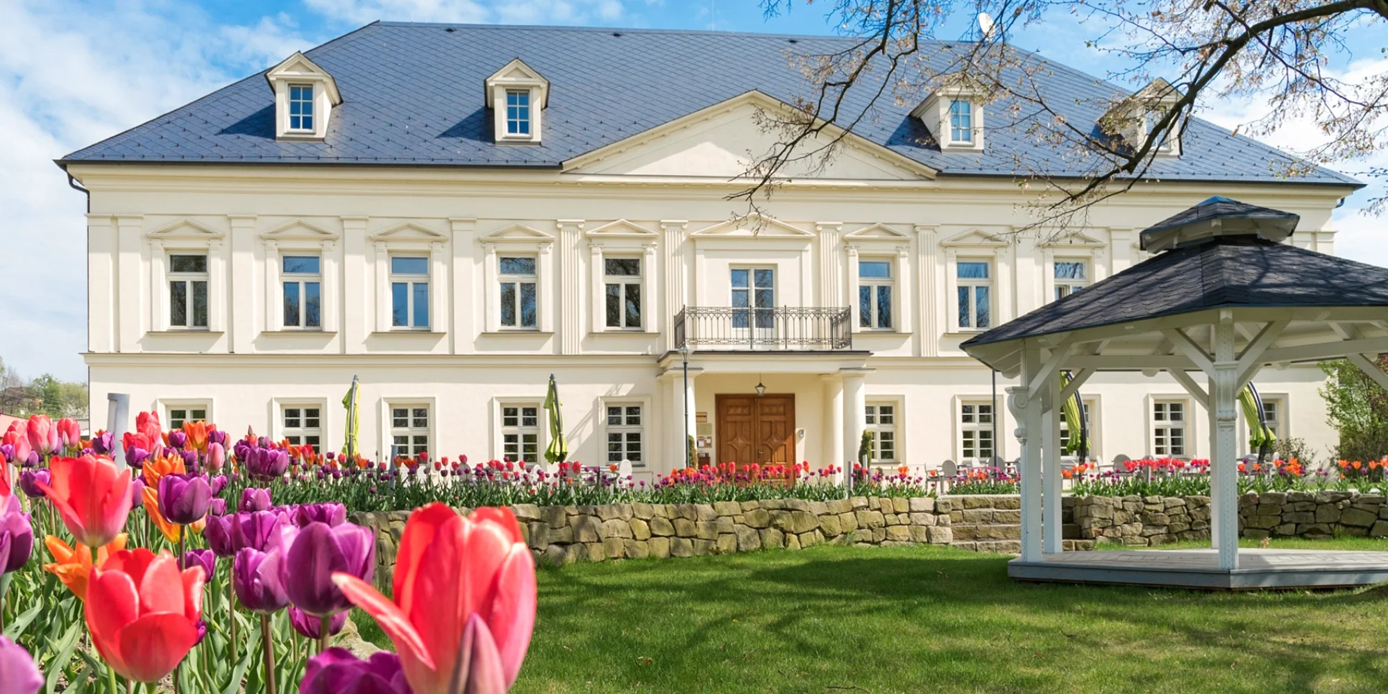 Zámeček Petrovice - ventip.cz
