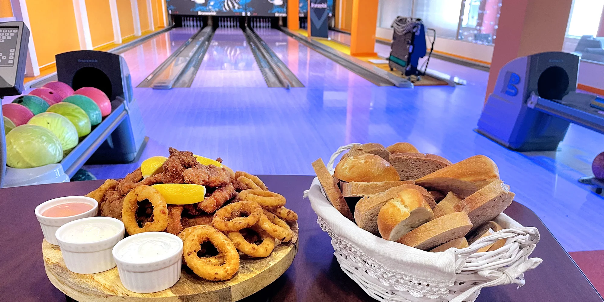 Restaurace & Bowling Maják - ventip.cz