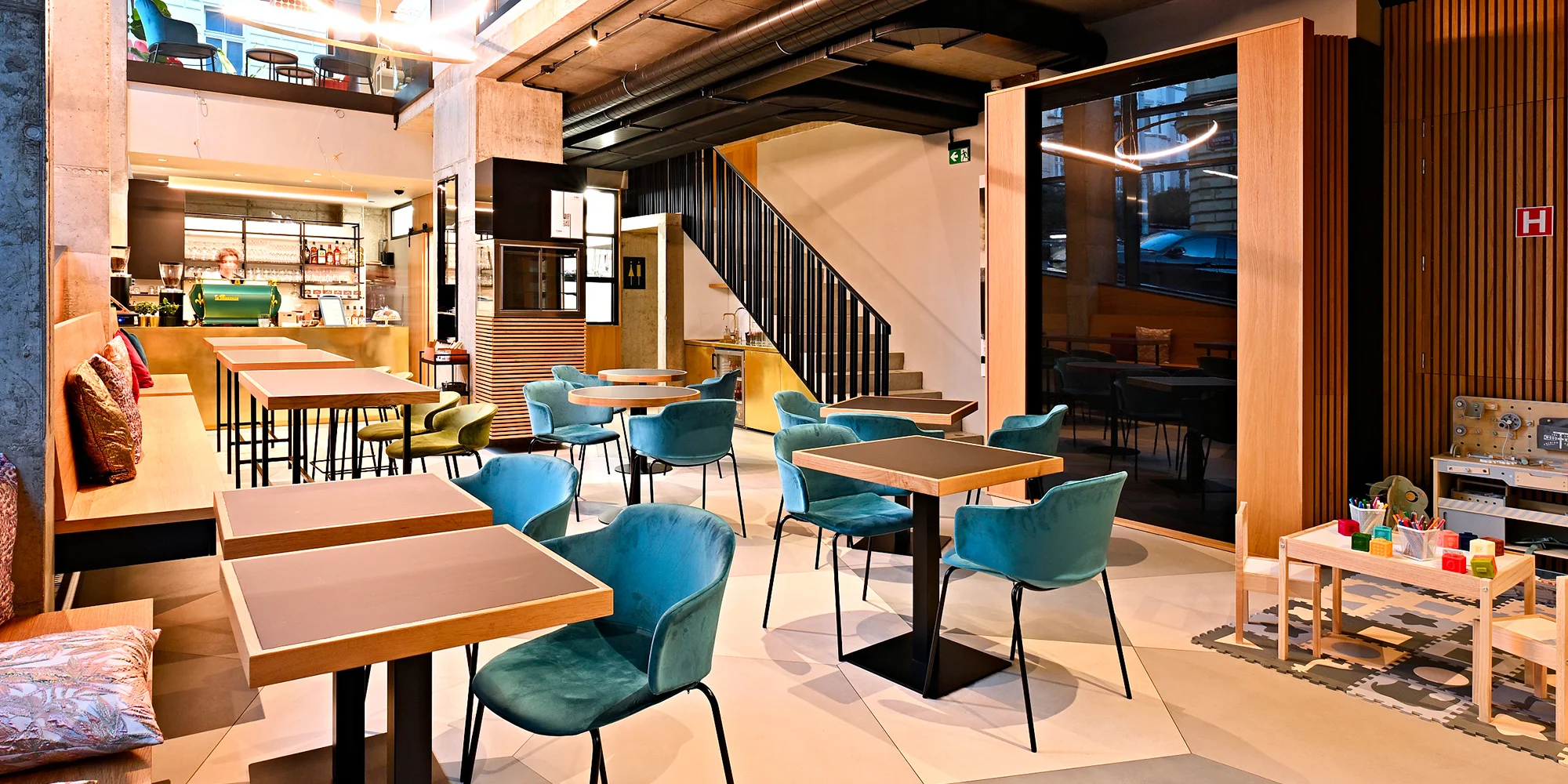 FAMILY NEST CAFE - ventip.cz