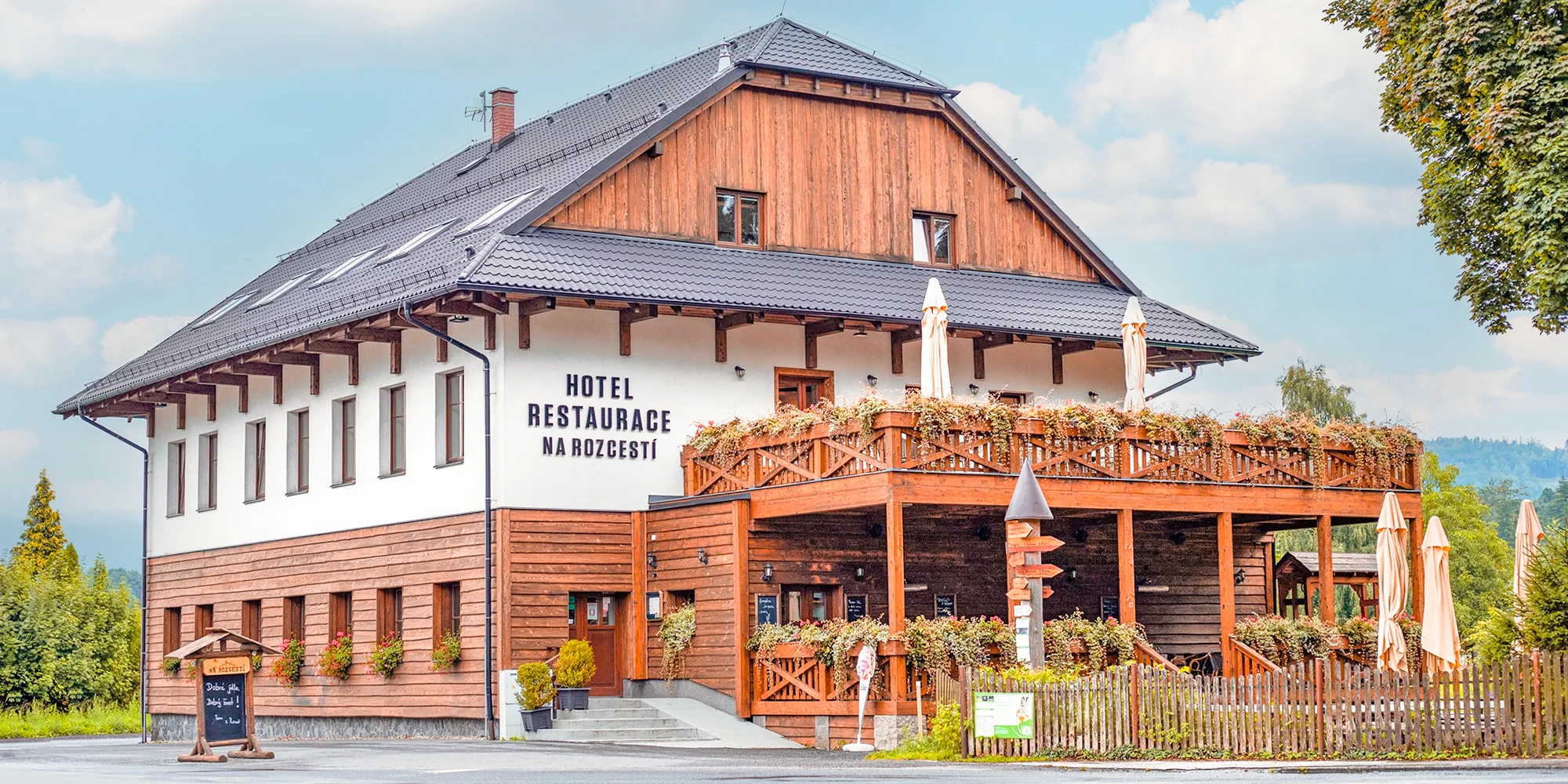 Restaurace a Hotel na Rozcestí Čeladná - ventip.cz